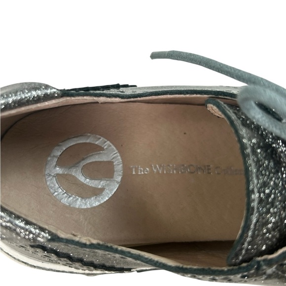 The Wishbone Collection Metallic Oxford Platform LaceUp Women SZ 6.5 Comfy Shoes - Picture 2 of 10